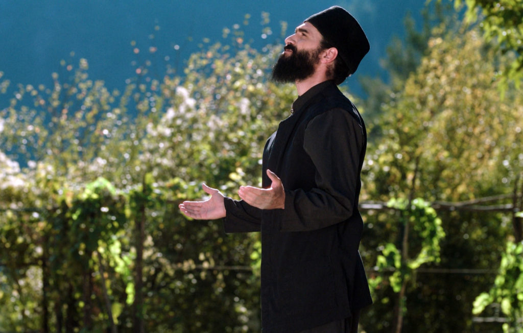 Κοσμοσυρροή στις αίθουσες – Χιλιάδες θεατές για τον «Άγιο Παΐσιο»