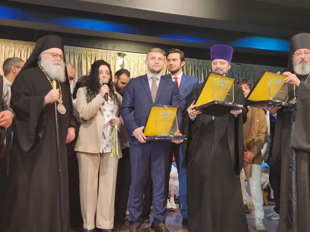 Πατριάρχης Ιωάννης: “Οι Εκκλησίες Ρωσίας και Αντιοχείας βοηθούν τους πάντες ανεξαιρέτως”