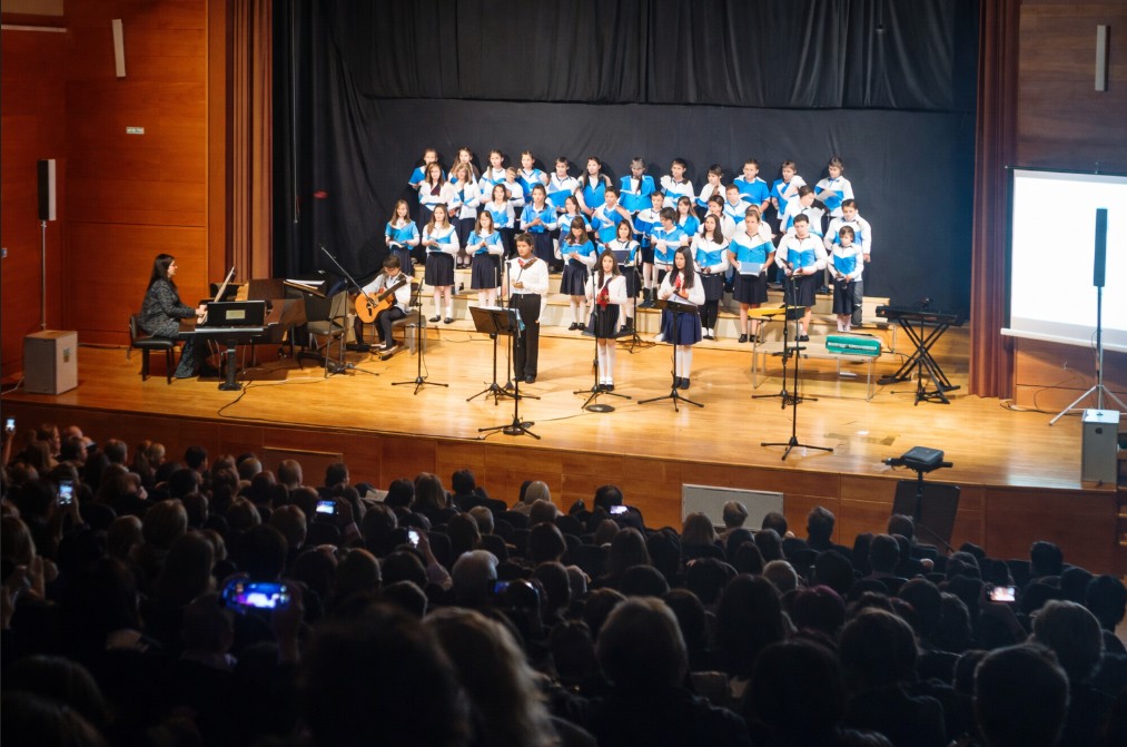 Εκδήλωση για τους Τρεις Ιεράρχες από το 3ο Δημοτικό Σχολείο Παλλήνης (ΒΙΝΤΕΟ)