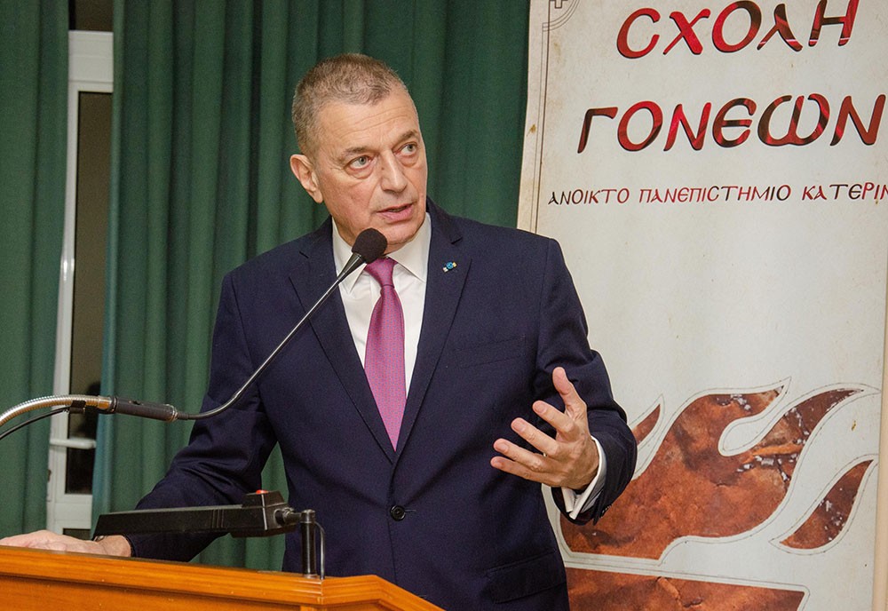 Αλκιβιάδης Στεφανής από την Σχολή Γονέων Κατερίνης: “Το Άγιο Όρος έχει πνευματικό κύρος σε ολόκληρο τον κόσμο”