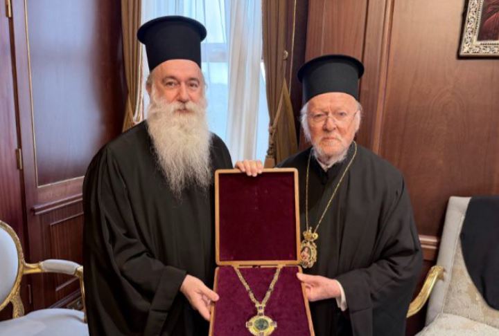 البطريرك المسكوني يستقبل سيادة متروبوليت كورينثوس الجديد في زيارة طلب البركة بعد رسامته الاسقفية
