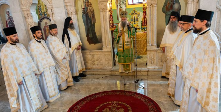 Самодовољност и гордост нас одваја од Бога и ближњег