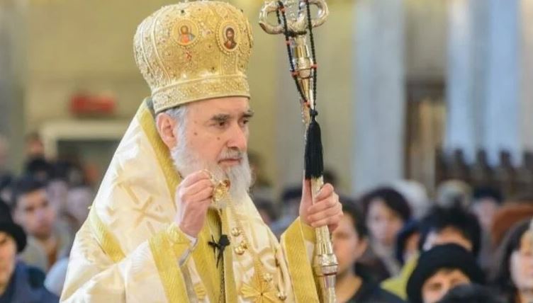 Patriarhul Daniel îl felicită pe Arhiepiscopul Timotei al Aradului la împlinirea a 50 de ani de arhierie