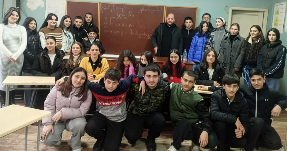 ჭიათურის მე-3 საჯარო სკოლაში ღირებულებითი განათლების კლუბი დაფუძნდა