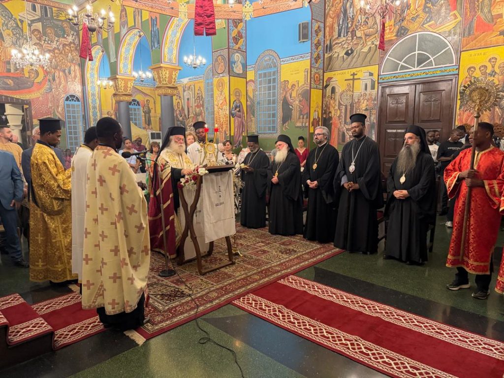 Ο Πατριάρχης Αλεξανδρείας έψαλλε τους Χαιρετισμούς στην Κινσάσα