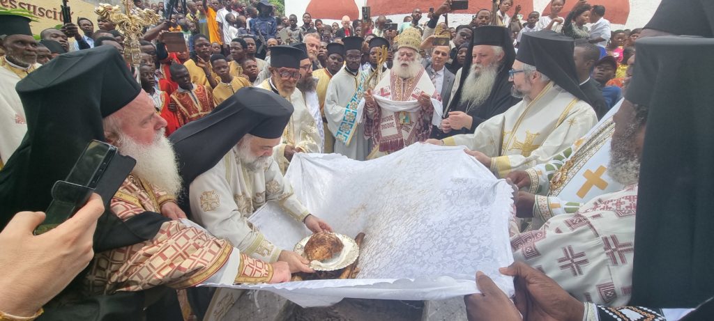 Συγκίνηση στην Ανακομιδή των Ιερών Λειψάνων του Αγίου Χρυσοστόμου του εν Αφρική