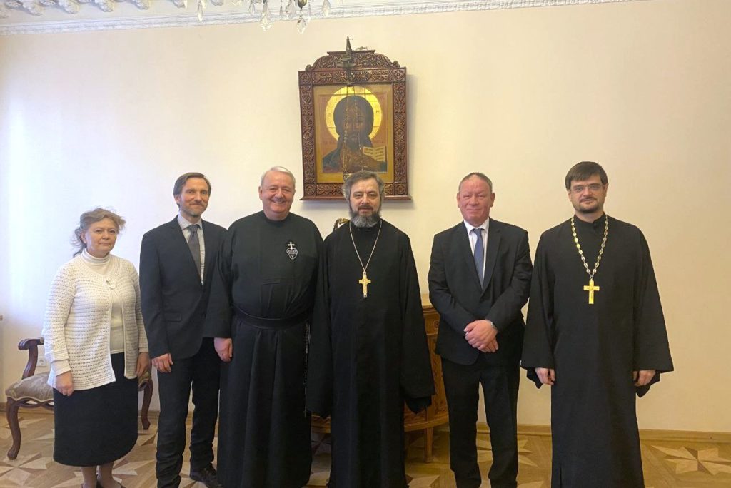 Заместитель председателя ОВЦС встретился с представителями Международного благотворительного фонда «Кирхе ин Нот»