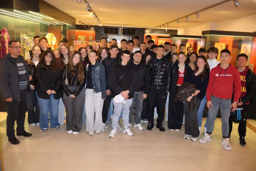 Η Β’ Λυκείου Μολάων στο Μουσείο Εκκλησιαστικής Τέχνης της Ι.Μ. Σπάρτης