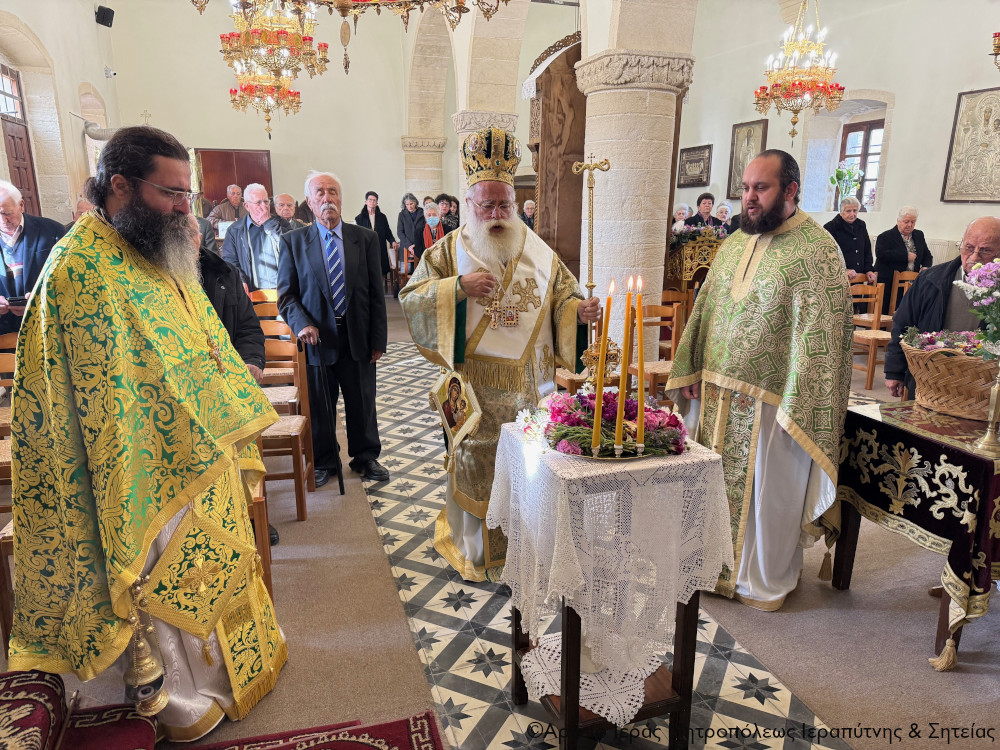 Η Κυριακή της Σταυροπροσκυνήσεως στον Ιερό Ναό Τιμίου Σταυρού στον Χανδρά Σητείας