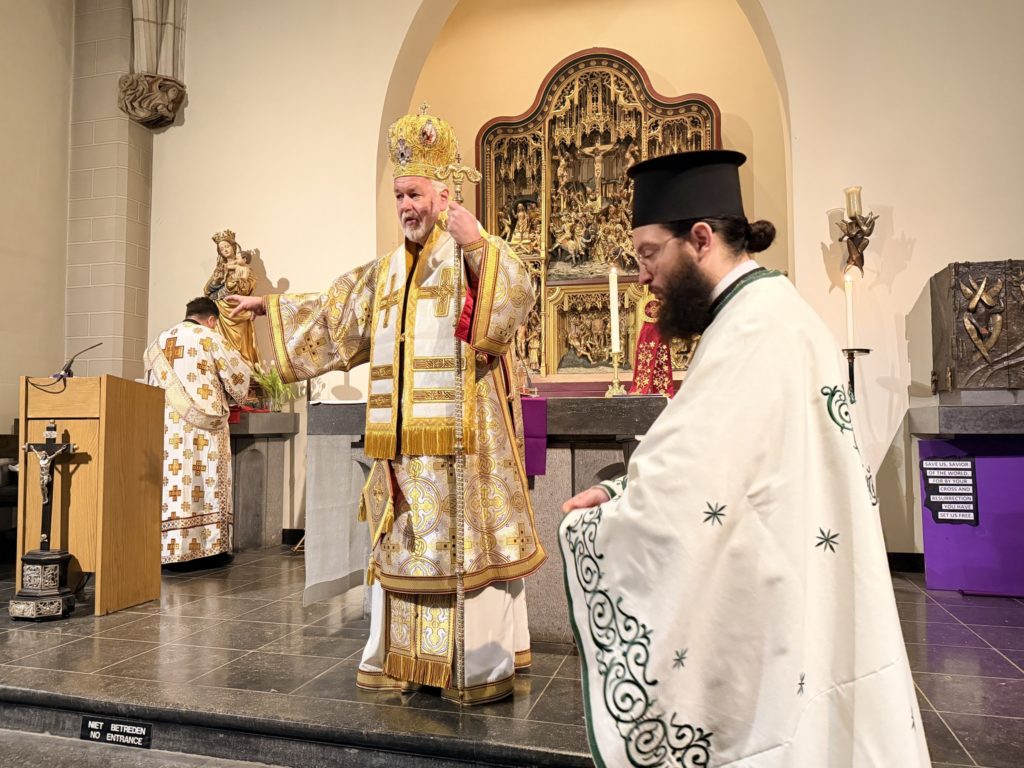 Πρώτη Θεία Λειτουργία στη νεοϊδρυθείσα ενορία της Τιμίας Ζώνης της Παναγίας στο Μάαστριχτ της Ολλανδίας