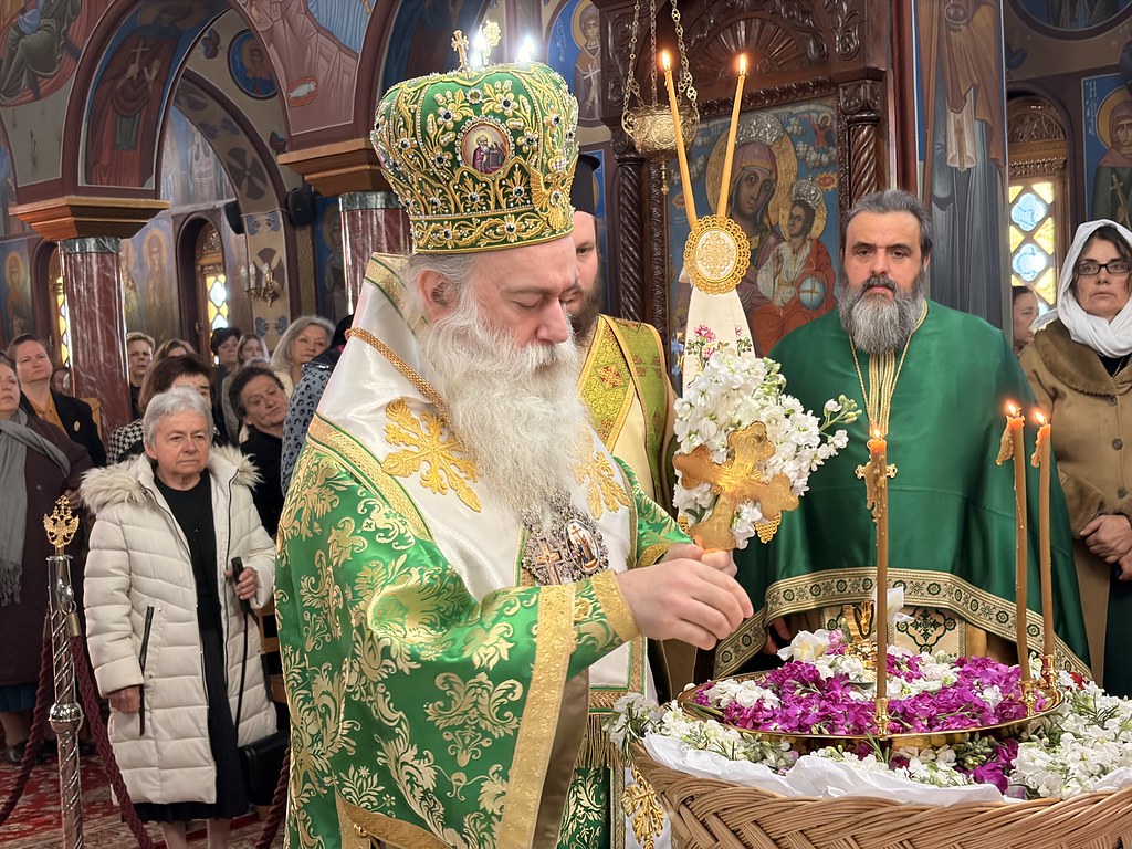 Η Κυριακή της Σταυροπροσκυνήσεως στην Ιερά Μητρόπολη Κορίνθου