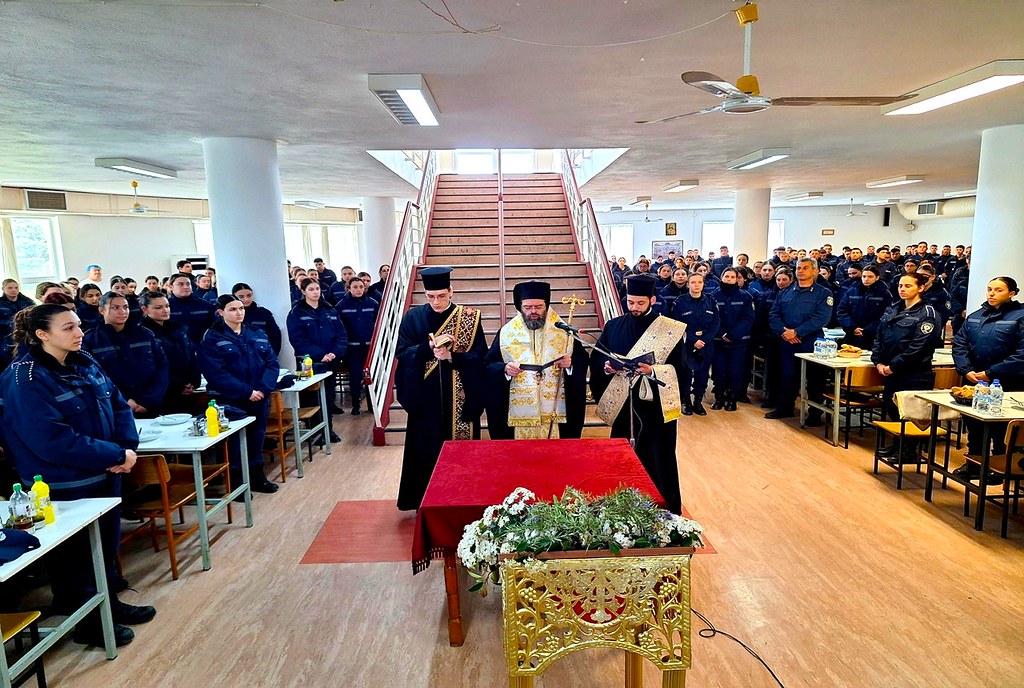 H Ακολουθία της Δ΄ Στάσης των Χαιρετισμών στη Σχολή Δοκίμων Αστυφυλάκων Κομοτηνής