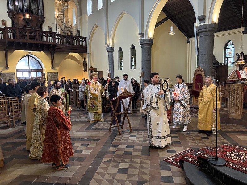 Η Κυριακή της Σταυροπροσκυνήσεως στην Ιερά Μητρόπολη Βελγίου