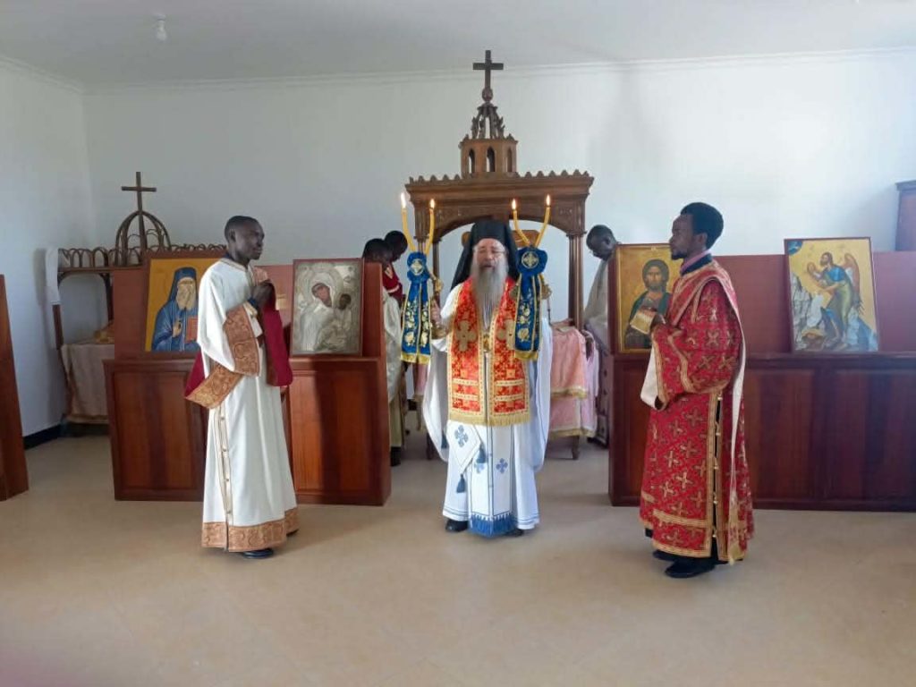 Η πρώτη Θεία Λειτουργία στην Πατριαρχική Θεολογική Σχολή «Άγιος Νεκτάριος» στη Μουάνζα της Τανζανίας