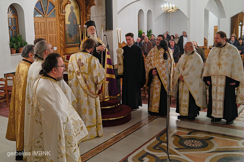 Αναστάσιμος Εσπερινός και ομιλία από τον Ιερομόναχο Αρτέμιο Γρηγοριάτη στη Νάουσα