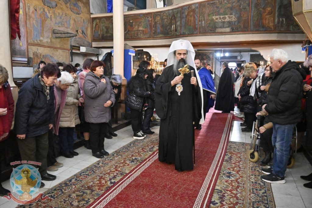 Архиерейско великопостно вечерно богослужение в гр. Долна Баня