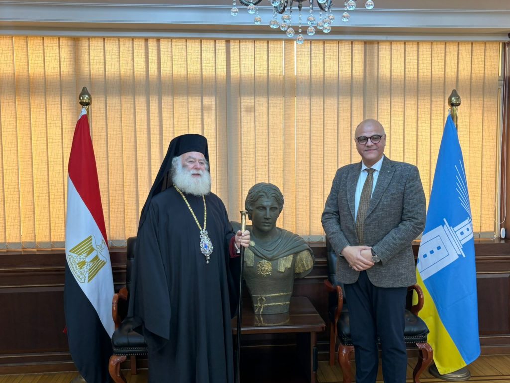Ο Πατριάρχης Θεόδωρος στον νέο Κυβερνήτη της Αλεξάνδρειας