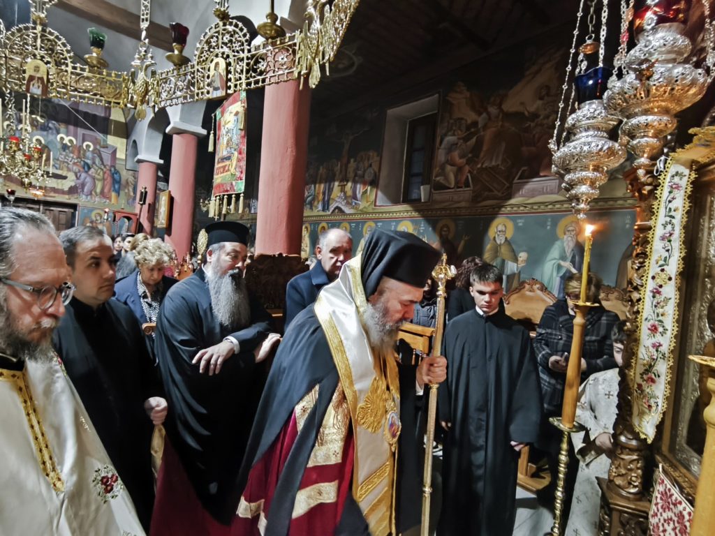 Μητροπολίτης Φλωρίνης: «Να μιμούμαστε την ταπείνωση και την εμπιστοσύνη της Παναγίας».