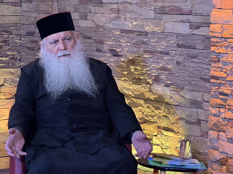 Αργολίδος Νεκτάριος: Όσιος Εφραίμ ο Κατουνακιώτης και Όσιος Παπα-Τύχων ο Αγιορείτης