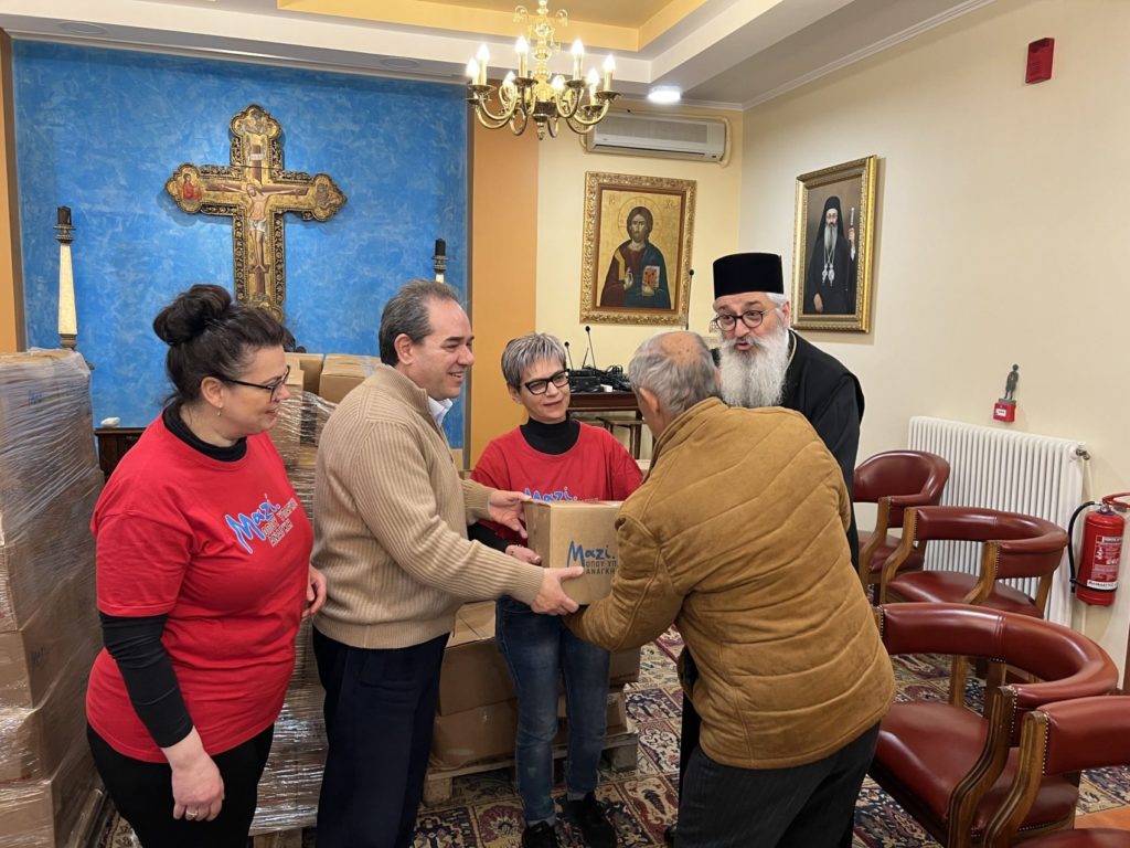 Διανομή δεμάτων αγάπης στην Αλεξανδρούπολη