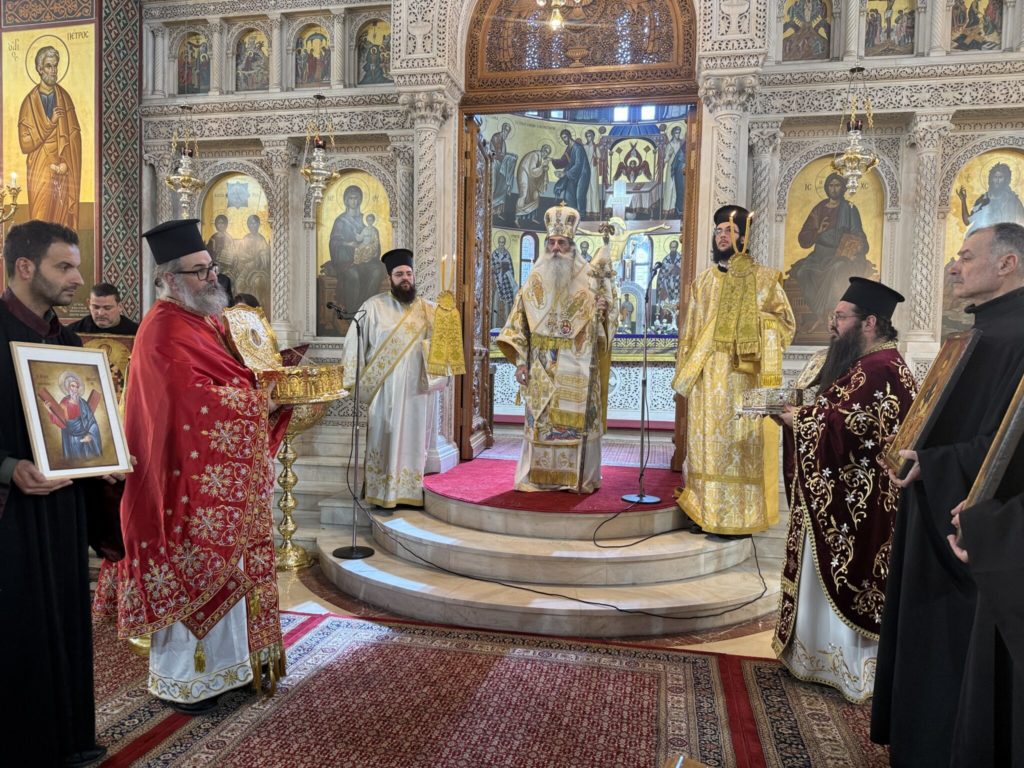 Η Κυριακή της Ορθοδοξίας στον Καθεδρικό Ιερό Ναό Αγίας Τριάδος Πειραιώς