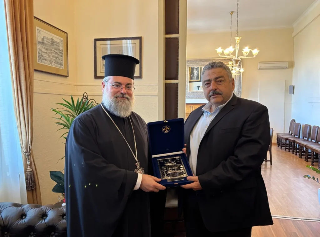 Επίσκεψη του Μητροπολίτη Κυδωνίας Τίτου στον Αντιπεριφερειάρχη Χανίων