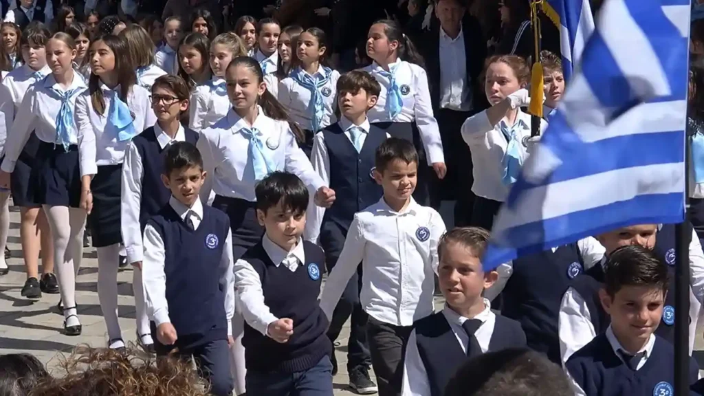 Η παρέλαση της 25ης Μαρτίου στη Ζάκυνθο