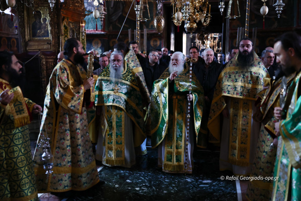 Τα ονομαστήρια του Καθηγουμένου της Ι.Μ.Μ. Βατοπαιδίου Γέροντος Εφραίμ (ΒΙΝΤΕΟ)