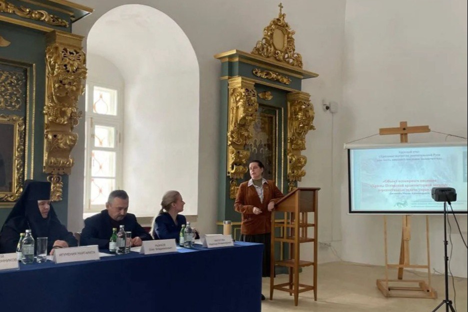 В Новодевичьем монастыре г. Москвы состоялся круглый стол «Храмовое зодчество Домонгольской Руси как часть мирового наследия человечества»