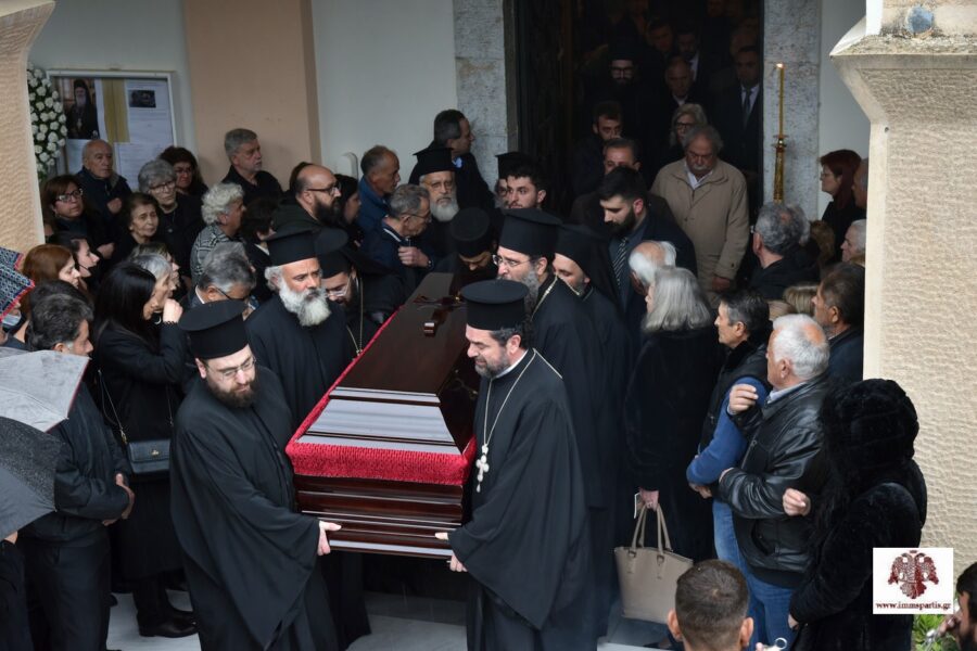 H Εξόδιος Ακολουθία του μακαριστού Αρχιμανδρίτη Γερασίμου Πετρολέκα