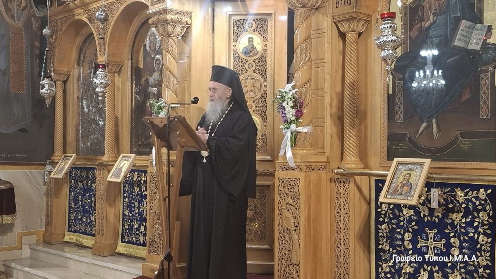 Ο Ναυπάκτου Ιερόθεος στον Δ’ Κατανυκτικό Εσπερινό στον Ι.Ν. Αγίου Δημητρίου Αγρινίου