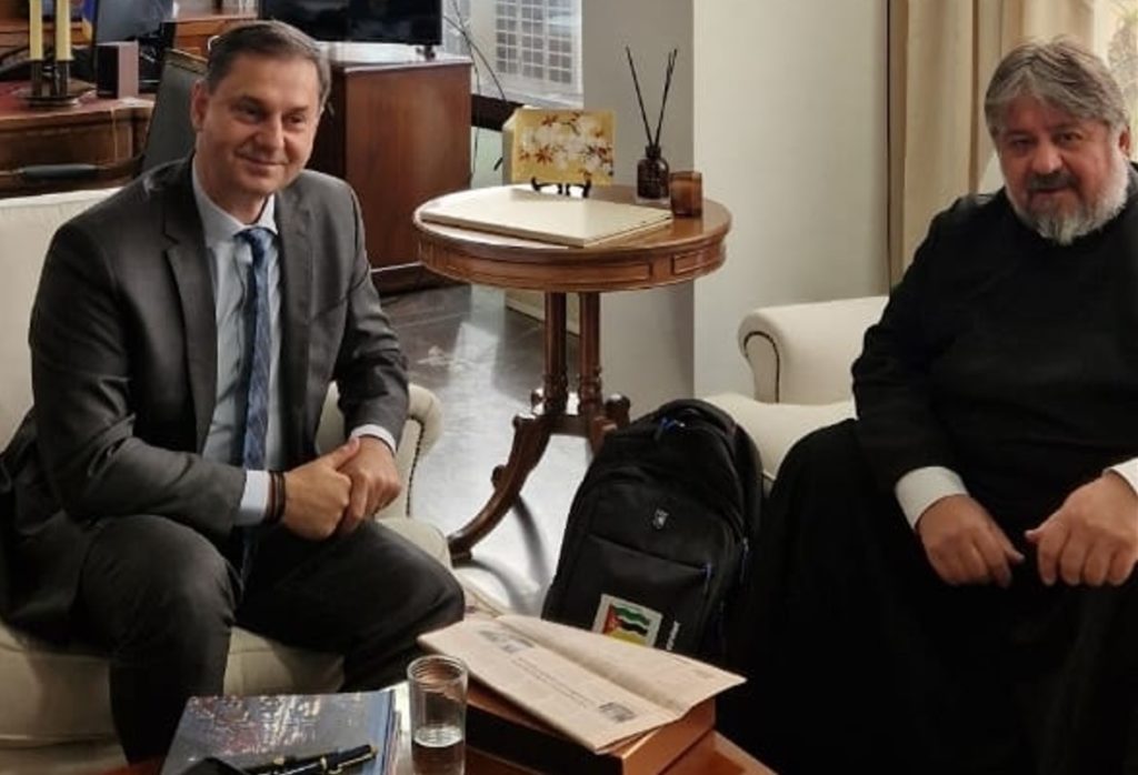 Συνάντηση Μητροπολίτη Ζάμπιας με τον Υφυπουργό Εξωτερικών Χάρη Θεοχάρη