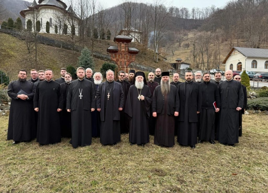 Cursuri de îndrumare duhovnicească la Mănăstirea Rebra‑Parva