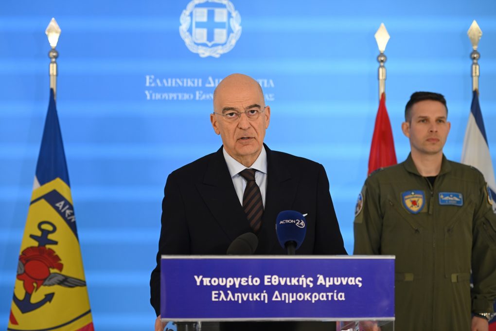 Δένδιας: Η Ελλάδα θα συμβάλλει με κάθε δυνατό τρόπο στην άμυνα της Κυπριακής Δημοκρατίας