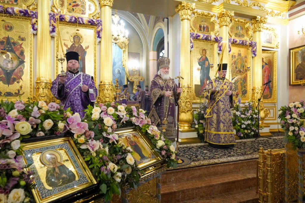 Η ανακομιδή των λειψάνων της Αγίας Ματρώνας στο Πατριαρχείο Μόσχας