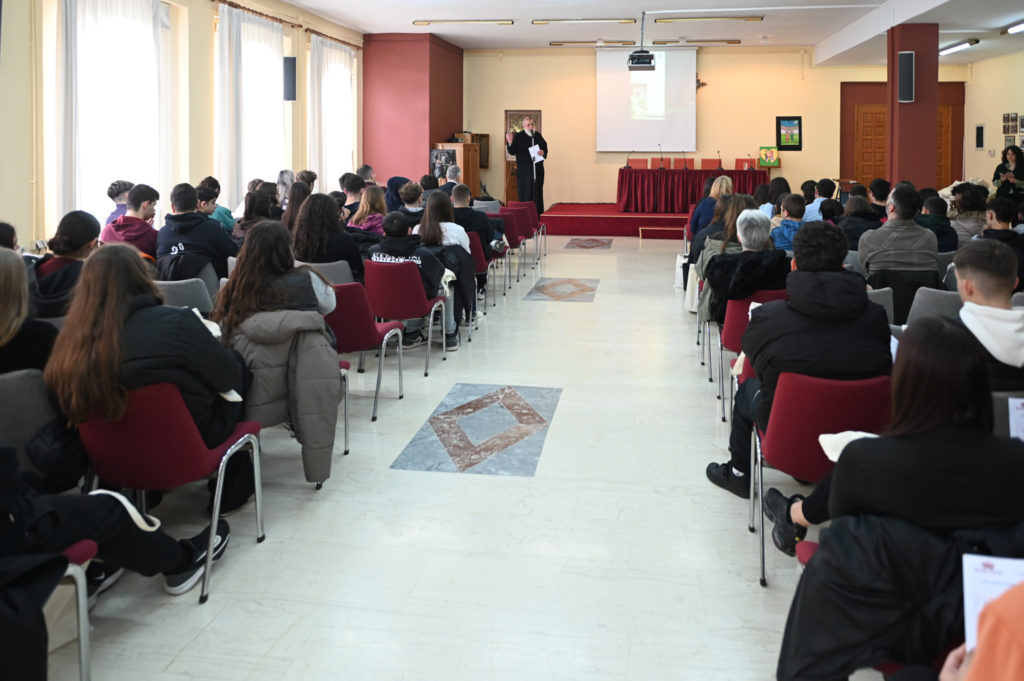Μαθητικό συνέδριο κατά της ρητορικής μίσους από την Αρχιεπισκοπή Αθηνών και την Ι.Μ. Μαντινείας