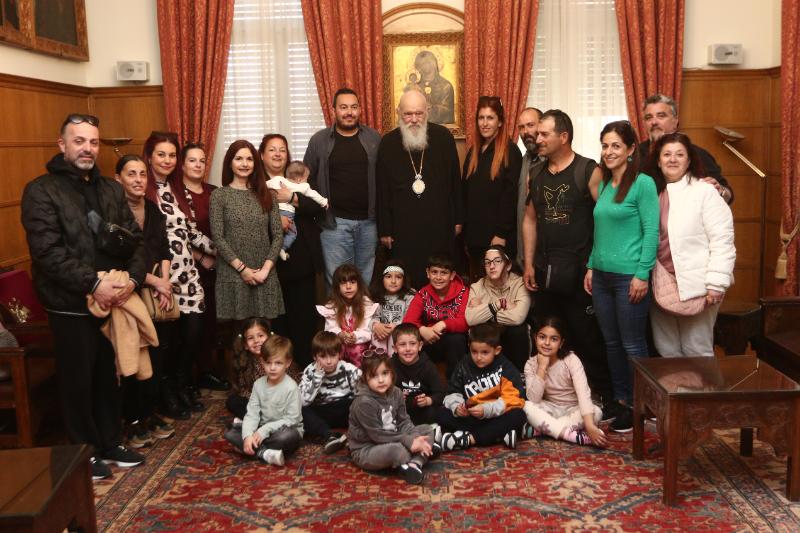 Μαθητές από το Νικηφόρειο Νηπιαγωγείο Λειψών στον Αρχιεπίσκοπο Ιερώνυμο