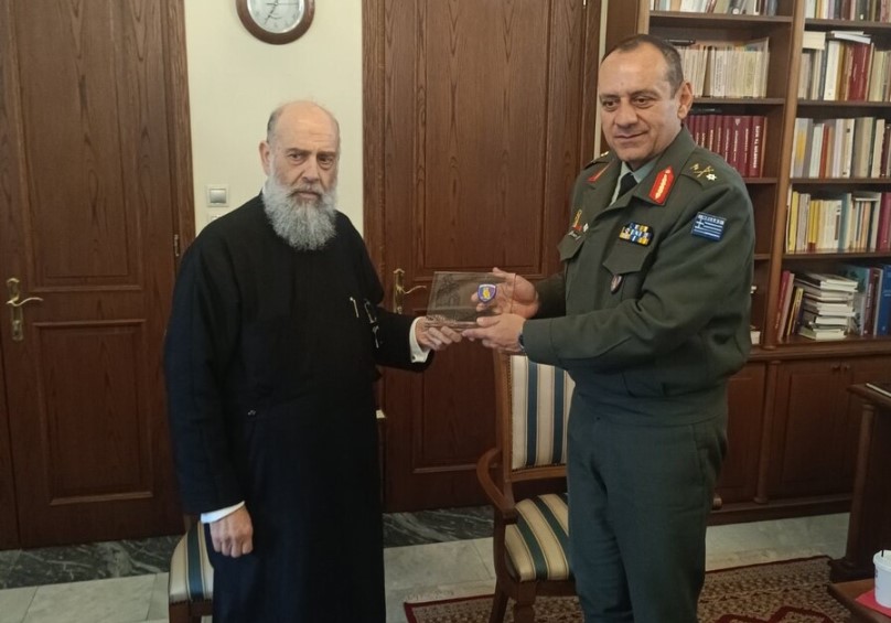 Συνάντηση Μητροπολίτη Θεσσαλιώτιδος με τον νέο Διοικητή της Σχολής Μονίμων Υπαξιωματικών