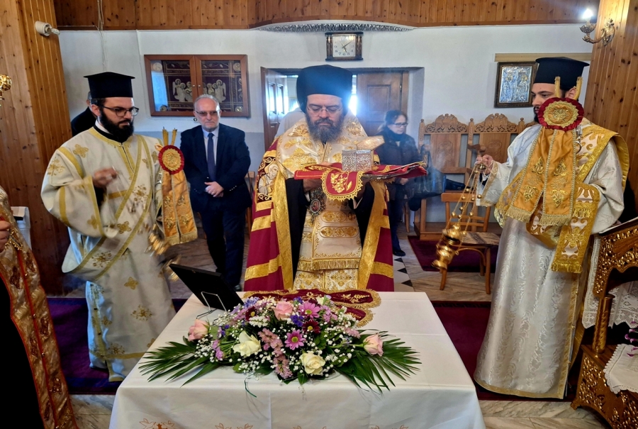 Υποδοχή τεμαχίου ιερού λειψάνου του Αγίου Νεκταρίου στο Λοφάριο