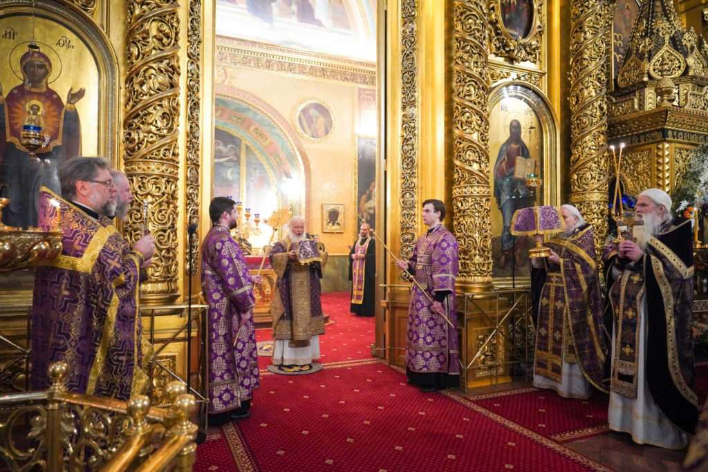 В субботу первой седмицы Великого поста Святейший Патриарх Кирилл совершил Литургию в Богоявленском кафедральном соборе в Елохове г. Москвы