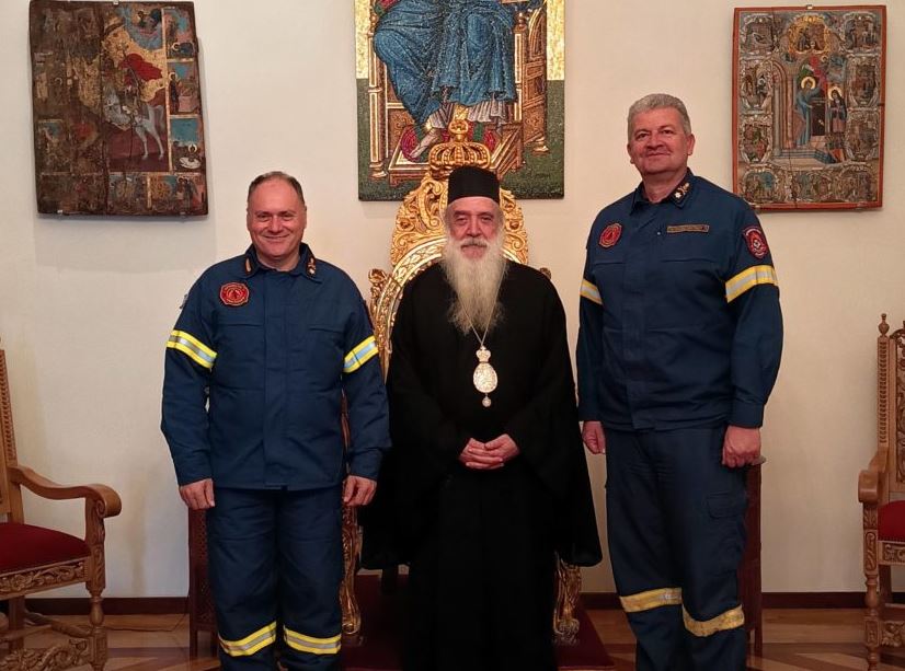 Εθιμοτυπική επίσκεψη Αρχιπυράρχων στον Μητροπολίτη Σάμου