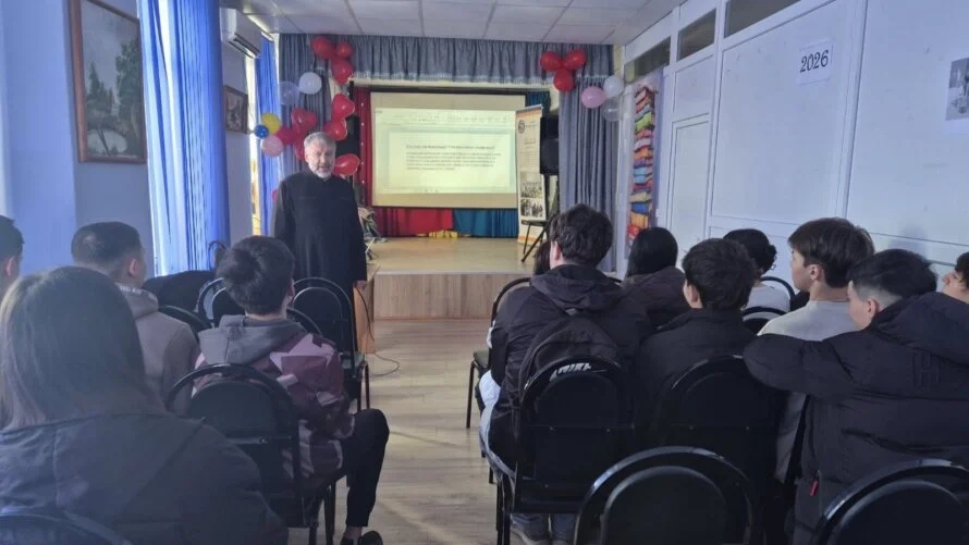 Elevii unei școli profesionale din Cahul au învățat despre pericolul dependențelor și al viciilor