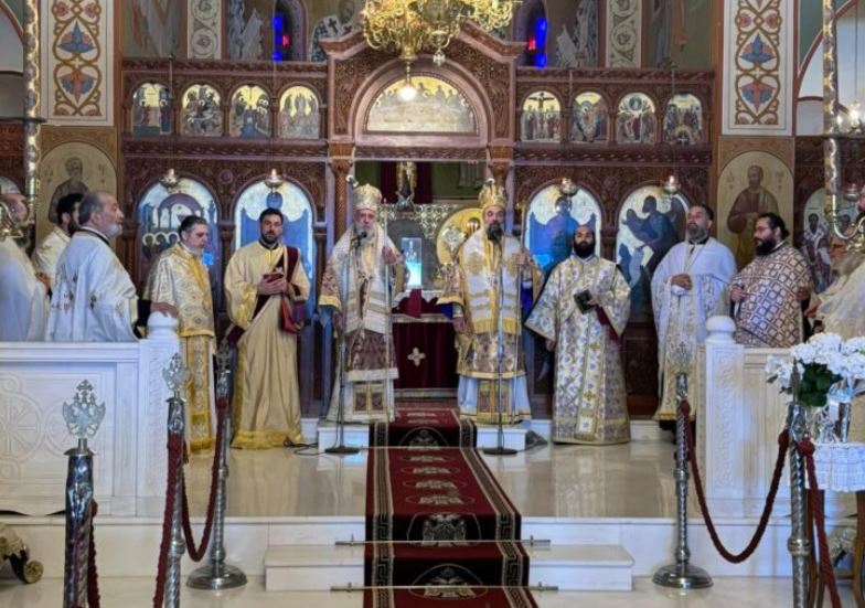 Τεσσαρακονθήμερο μνημόσυνο Μητροπολίτη πρώην Θήρας Επιφανίου