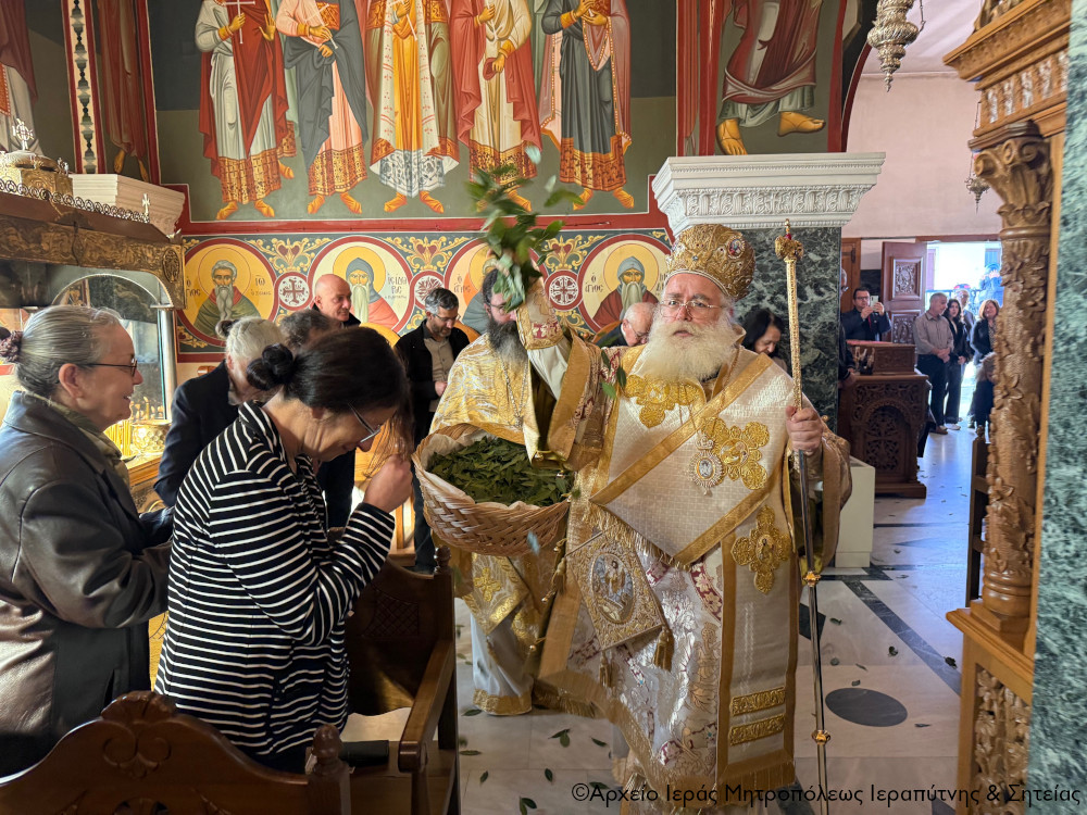 Η πρώτη Ανάσταση στον Ιερό Ενοριακό Ναό Ευαγγελισμού της Θεοτόκου πόλεως Σητείας