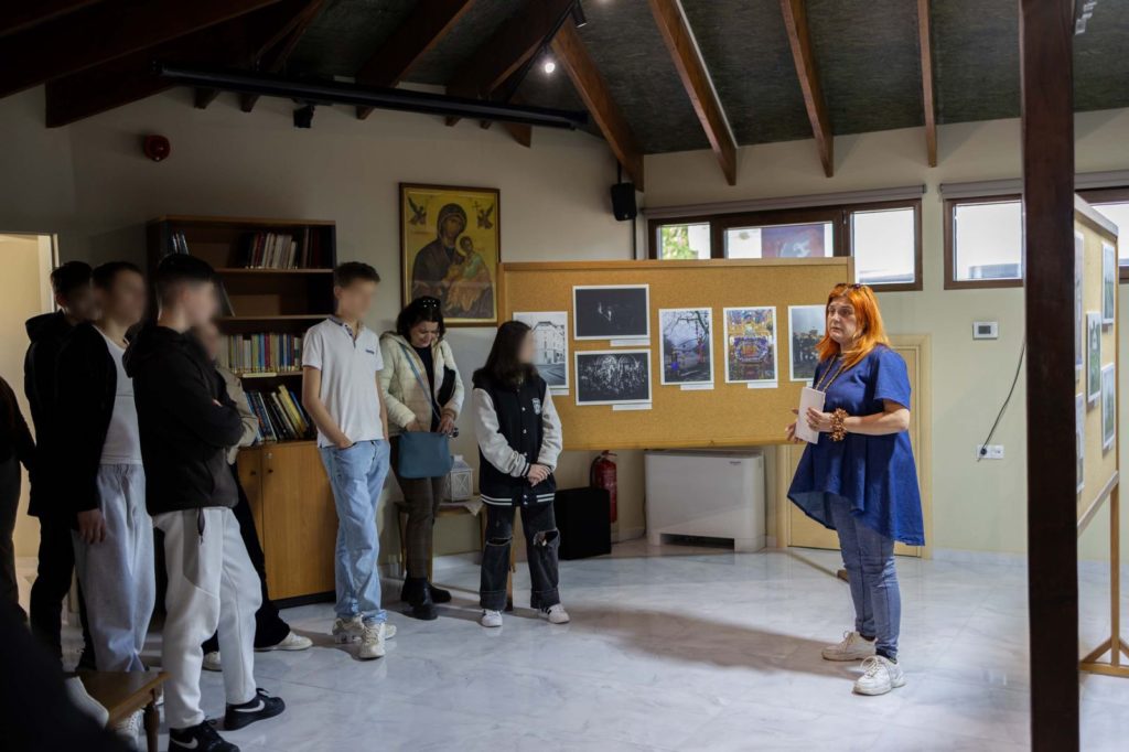 Αυλαία για την έκθεση «Στα Μονοπάτια της Ορθοδοξίας» της Ι.Μ. Κίτρους και της Φωτογραφικής Ομάδας Κατερίνης