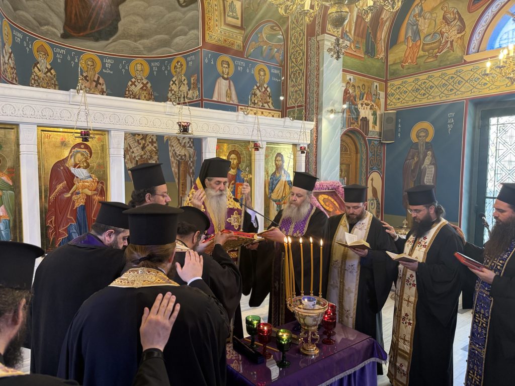 Ευχέλαιο στο Τζάνειο Νοσοκομείο τέλεσε ο Μητροπολίτης Πειραιώς