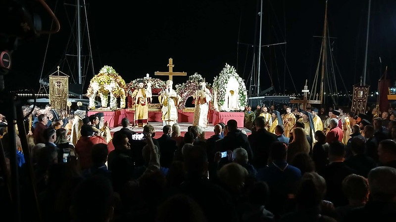 Συνάντηση των Επιταφίων στην παραλία του Βόλου (ΒΙΝΤΕΟ)