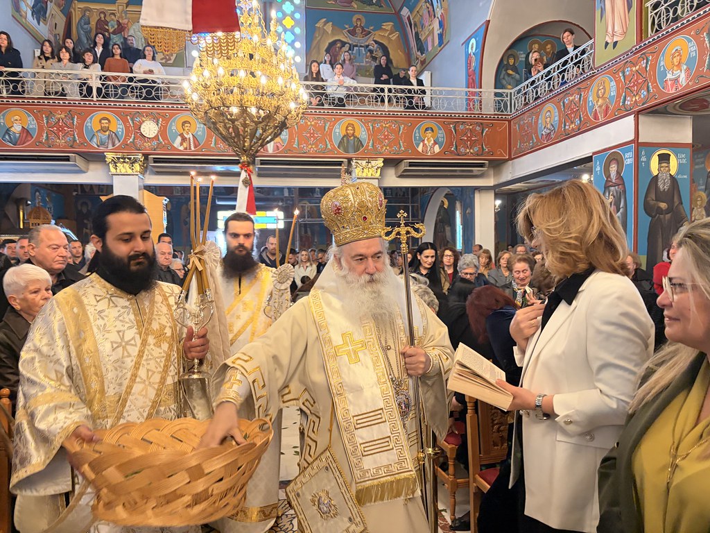 Η Πρώτη Ανάσταση στην Ι. Μητρόπολη Κορίνθου