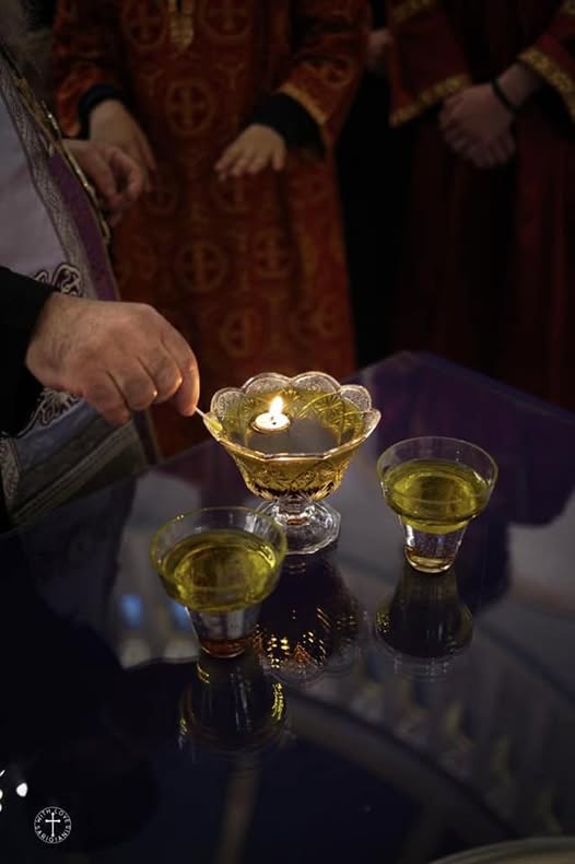 EFQELIA – VAJIMI I SHENJTË