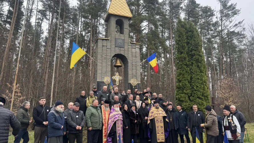 Românii din nordul Bucovinei i-au comemorat pe martirii din Masacrul de la Fântâna Albă